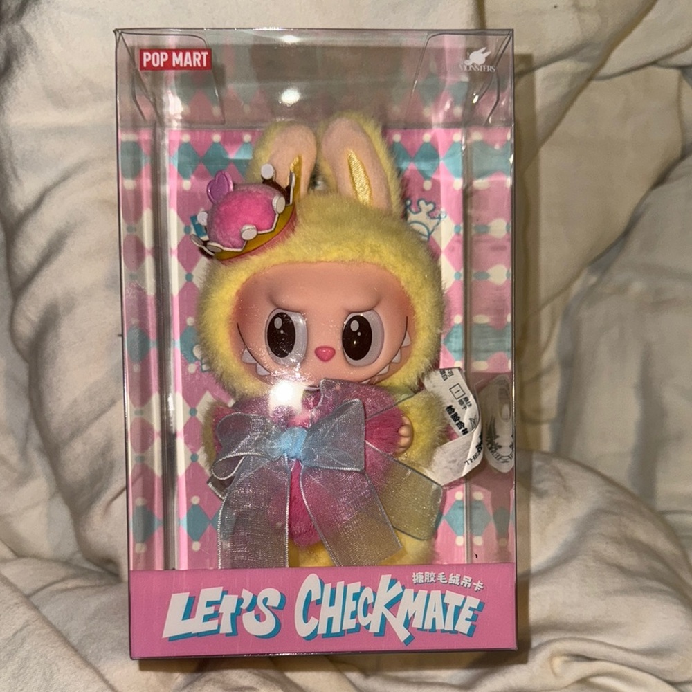 LABUBU POP MART CHECKMATE - Picture 7 of 12